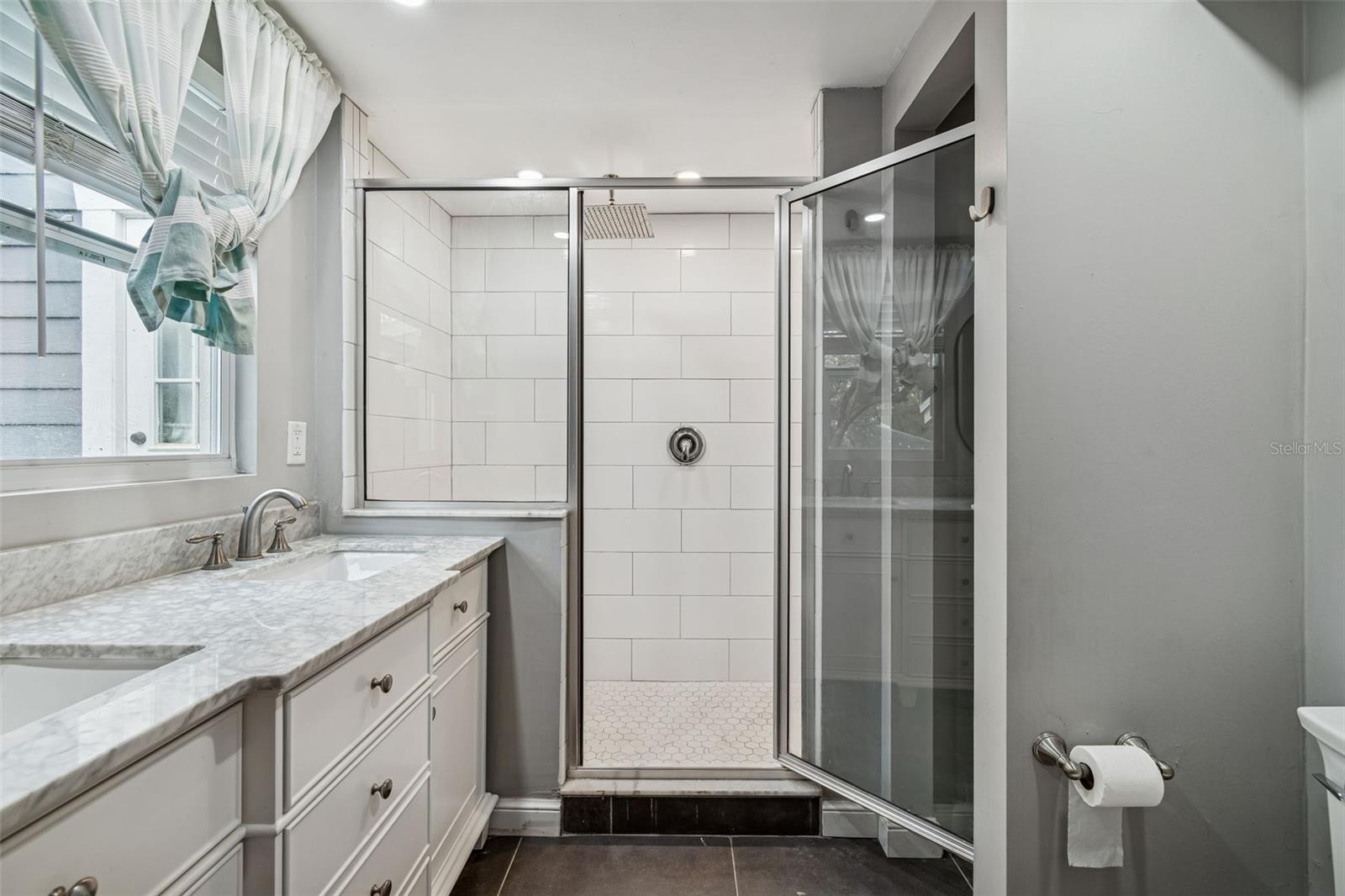 Image 17 of 35 For 1206 Crenshaw Street