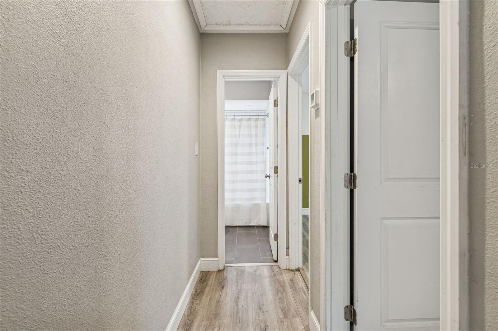 Image 20 of 35 For 1206 Crenshaw Street