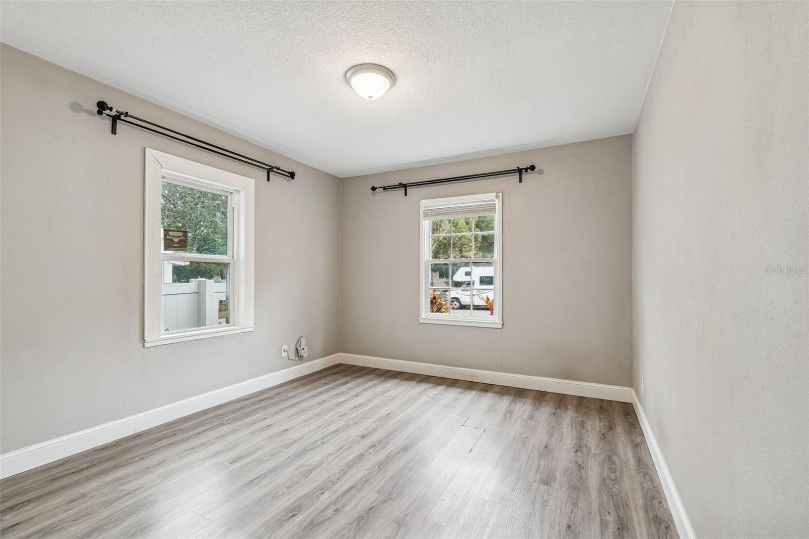 Image 21 of 35 For 1206 Crenshaw Street