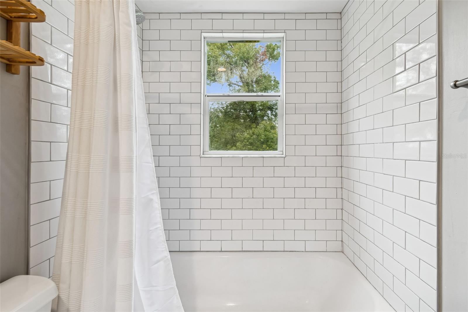 Image 27 of 35 For 1206 Crenshaw Street