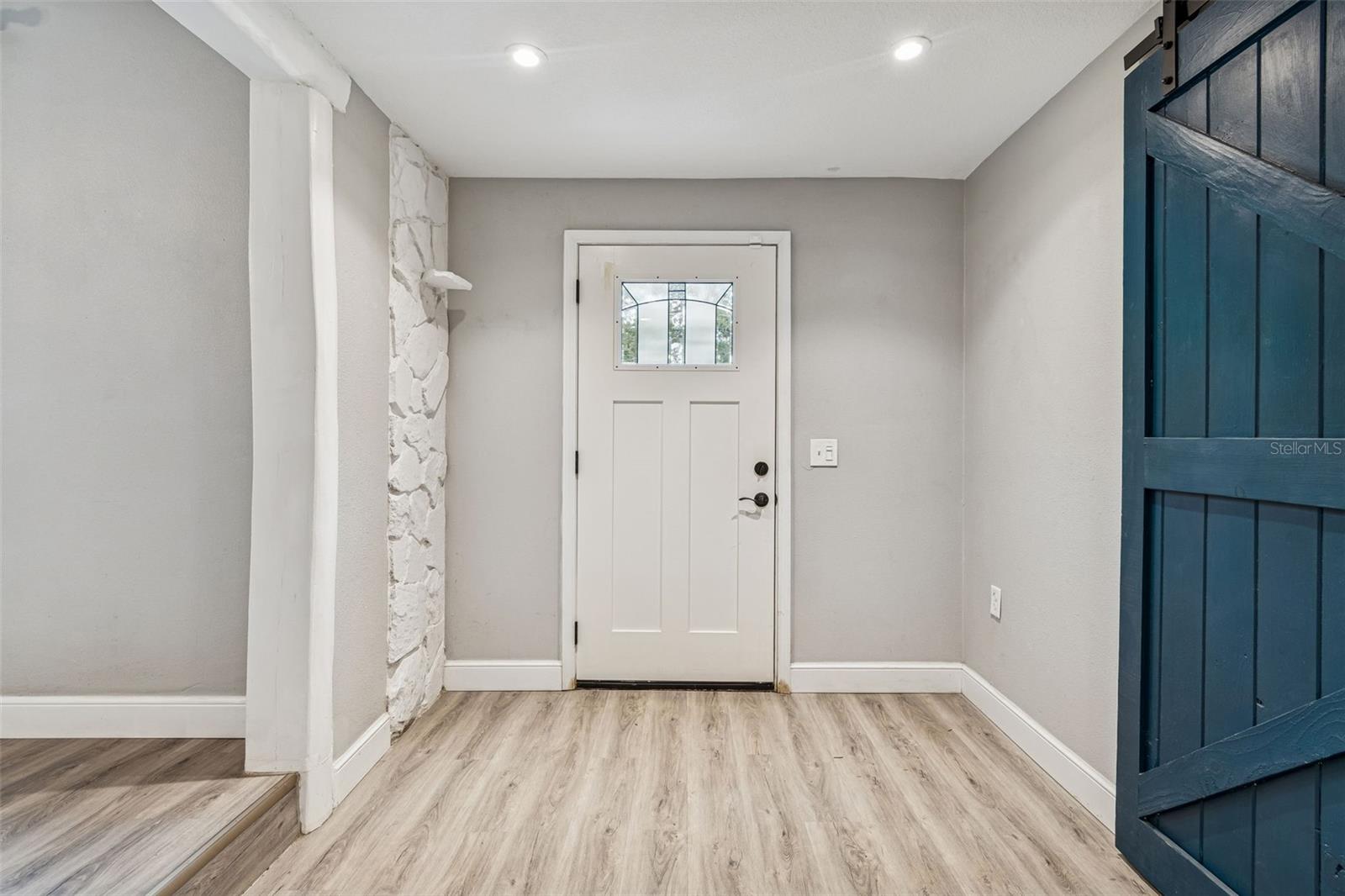 Image 3 of 35 For 1206 Crenshaw Street