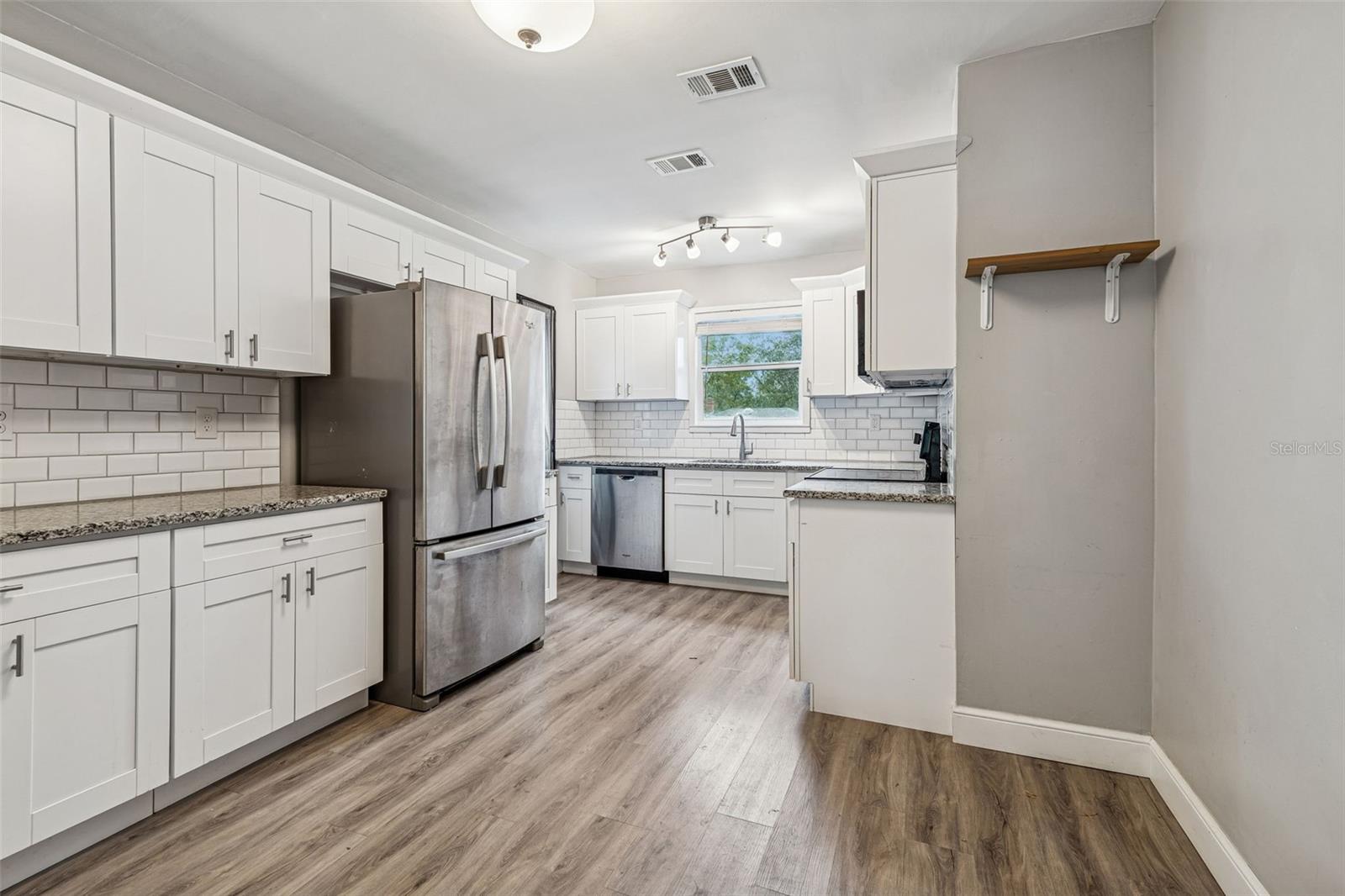 Image 9 of 35 For 1206 Crenshaw Street