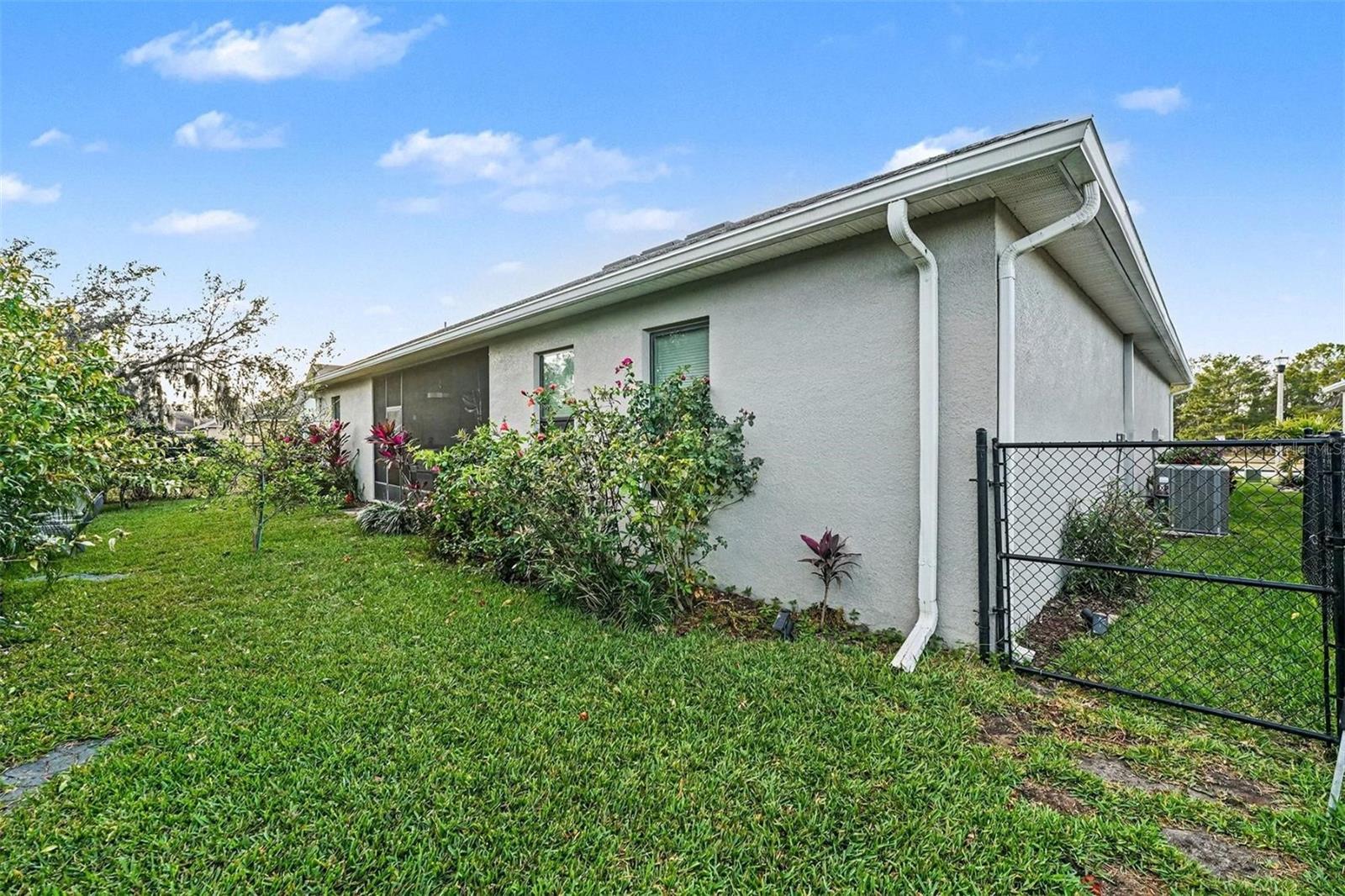 Image 28 of 30 For 6432 Evergreen Park Drive