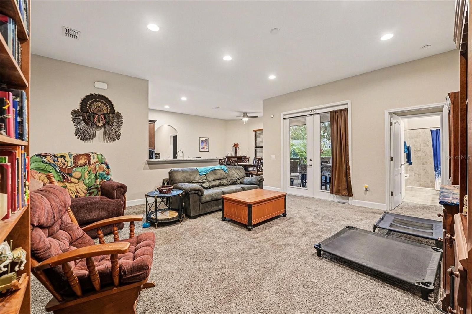 Image 4 of 30 For 6432 Evergreen Park Drive