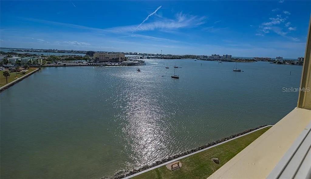 Details for 4775 Cove Circle 1002, ST PETERSBURG, FL 33708