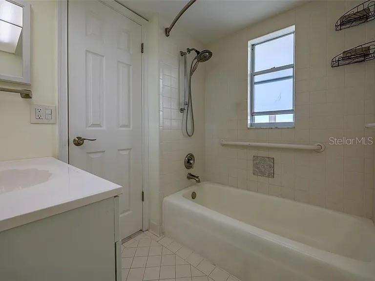 Image 26 of 35 For 4775 Cove Circle 1002