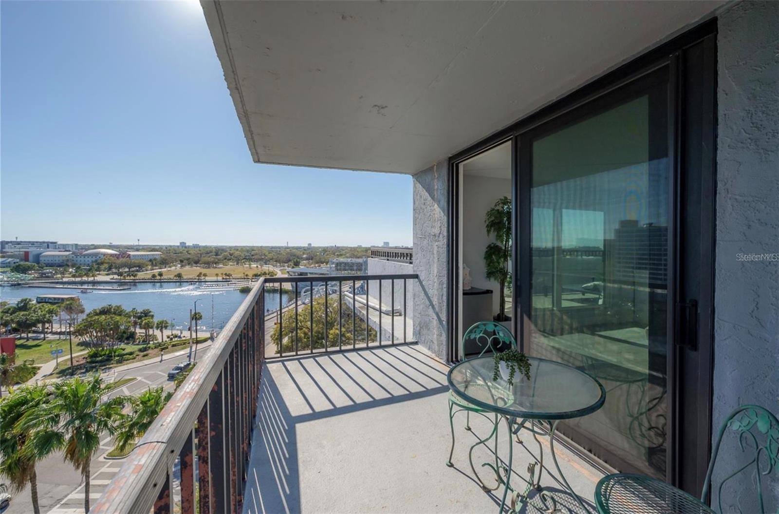 Image 16 of 32 For 201 Laurel Street 1012