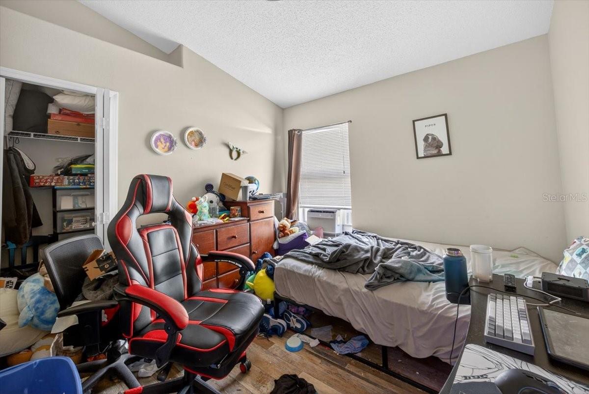 Image 11 of 25 For 15732 Heron Hill Street