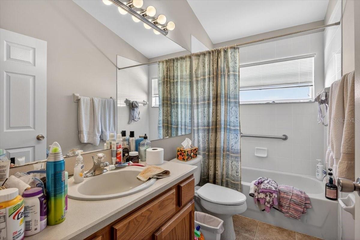 Image 21 of 25 For 15732 Heron Hill Street