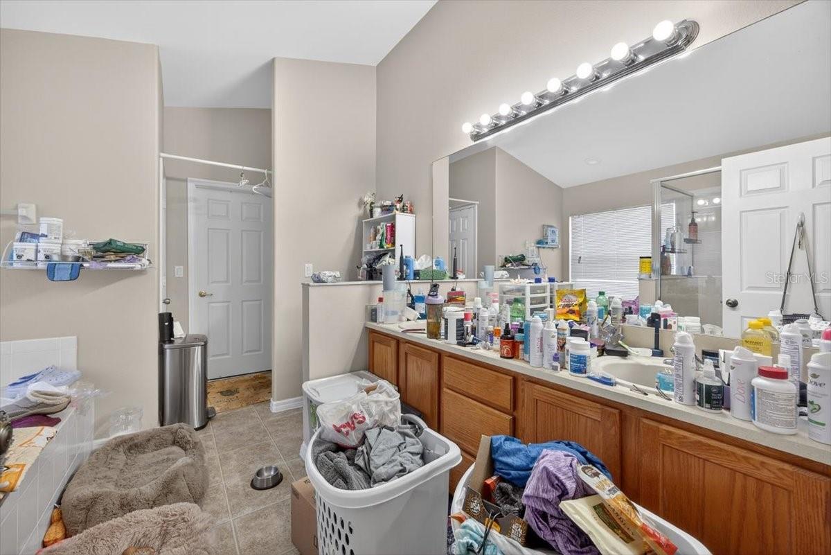 Image 23 of 25 For 15732 Heron Hill Street