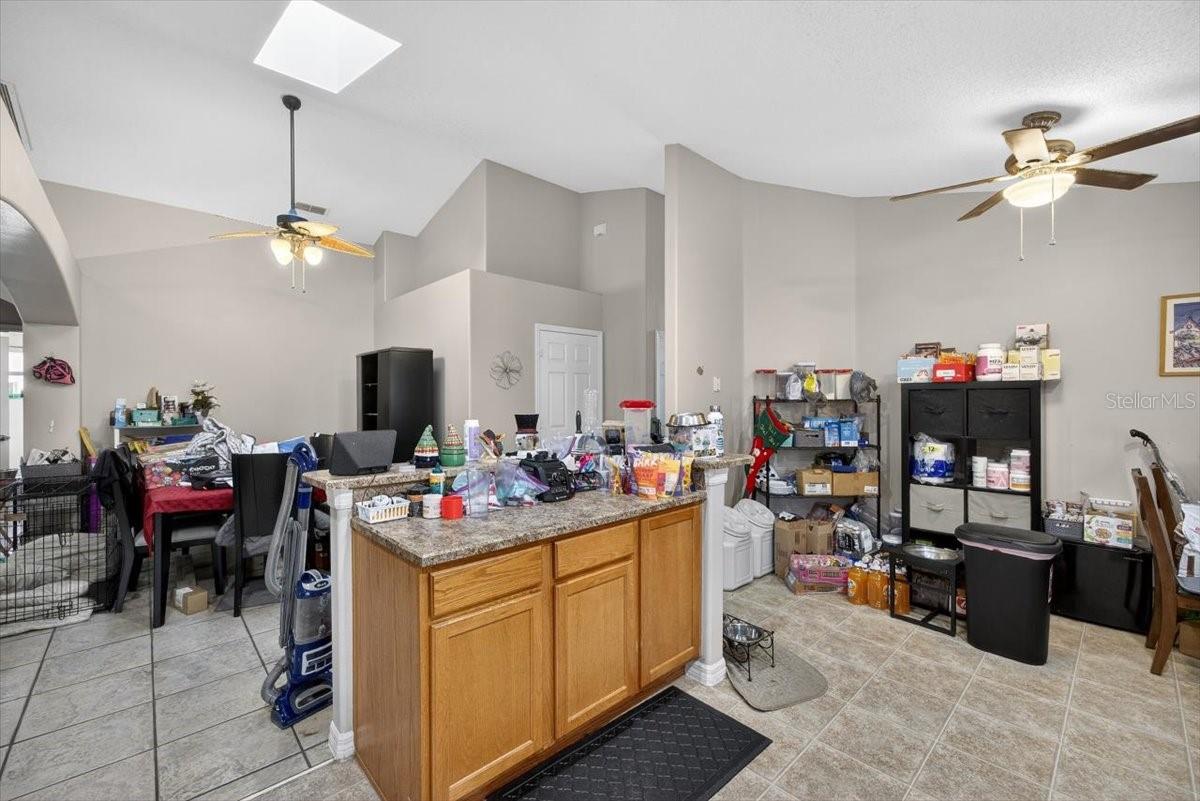 Image 8 of 25 For 15732 Heron Hill Street