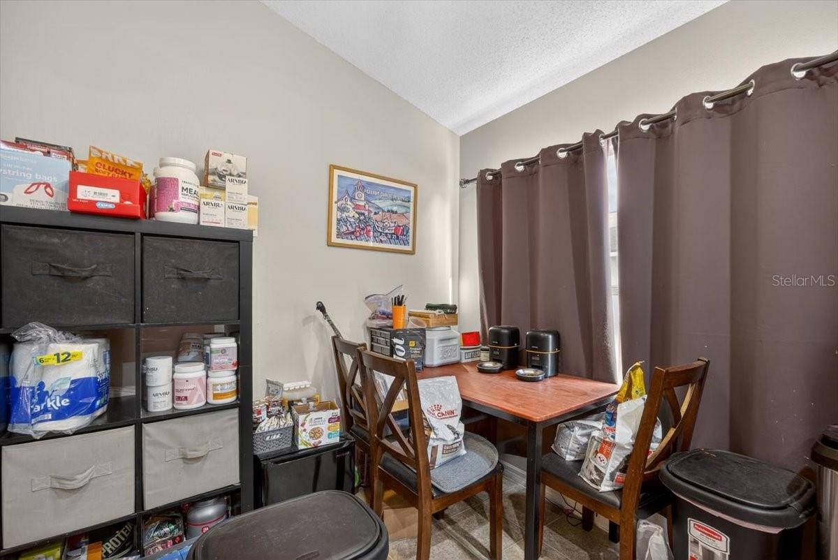 Image 9 of 25 For 15732 Heron Hill Street