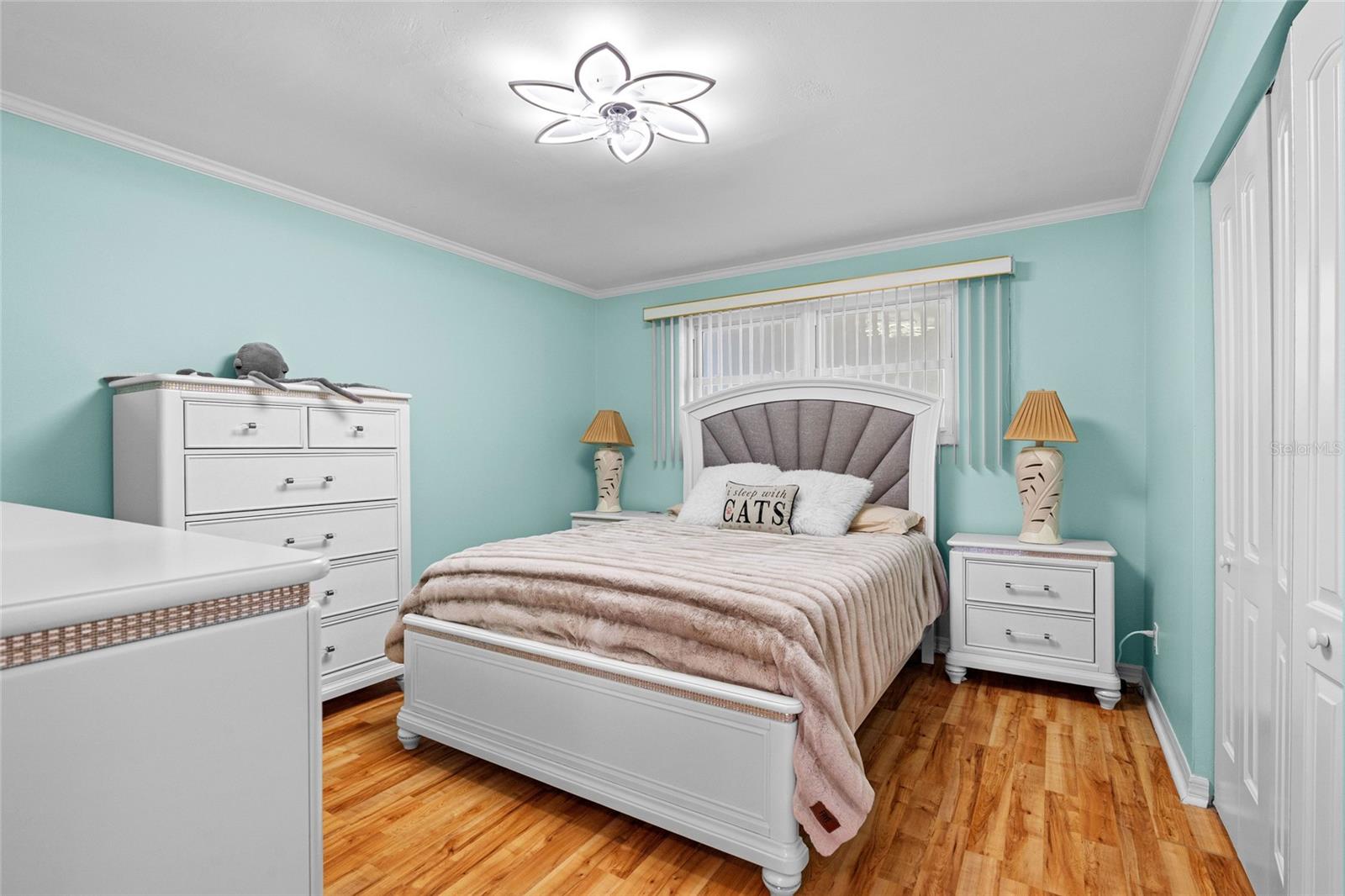 Image 23 of 63 For 2960 59th Street S 215