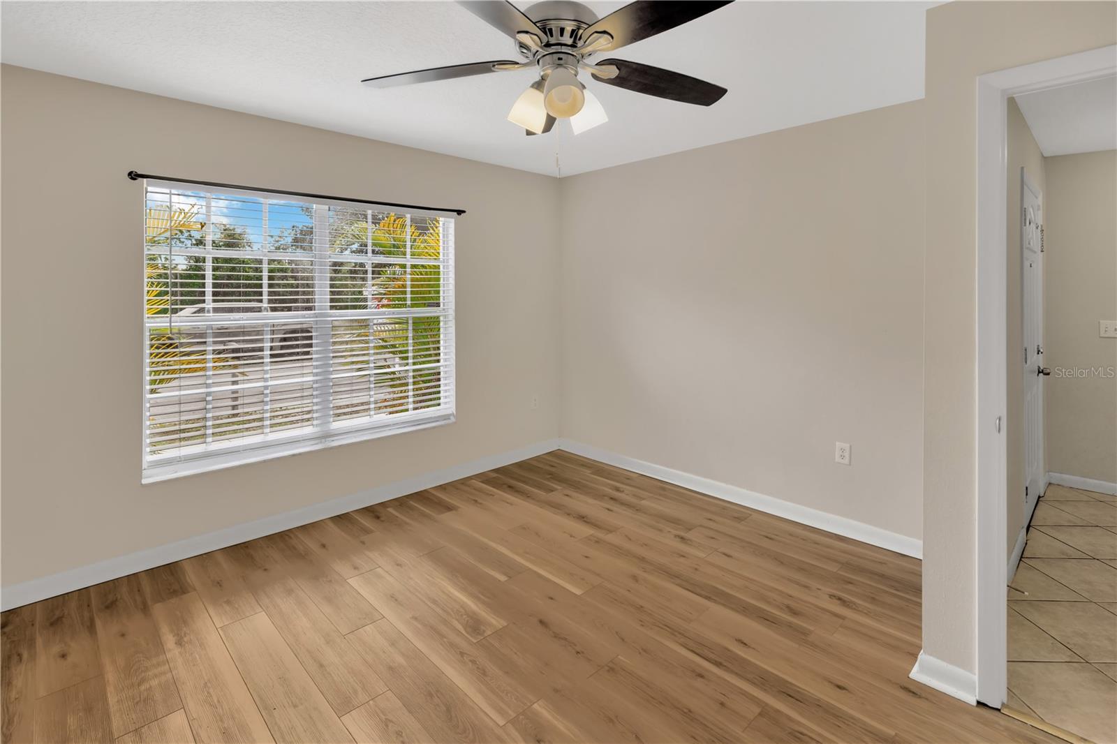 Image 7 of 56 For 2408 Camden Oaks Place