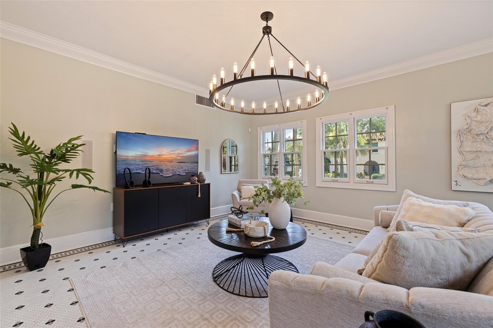 Image 21 of 54 For 1920 Cherry Street Ne