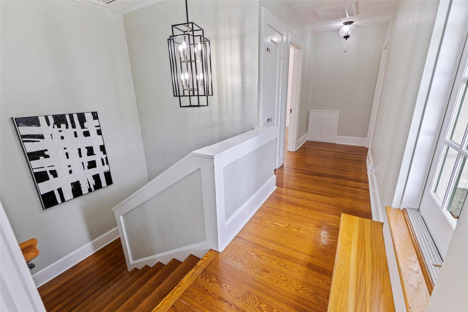 Image 23 of 54 For 1920 Cherry Street Ne