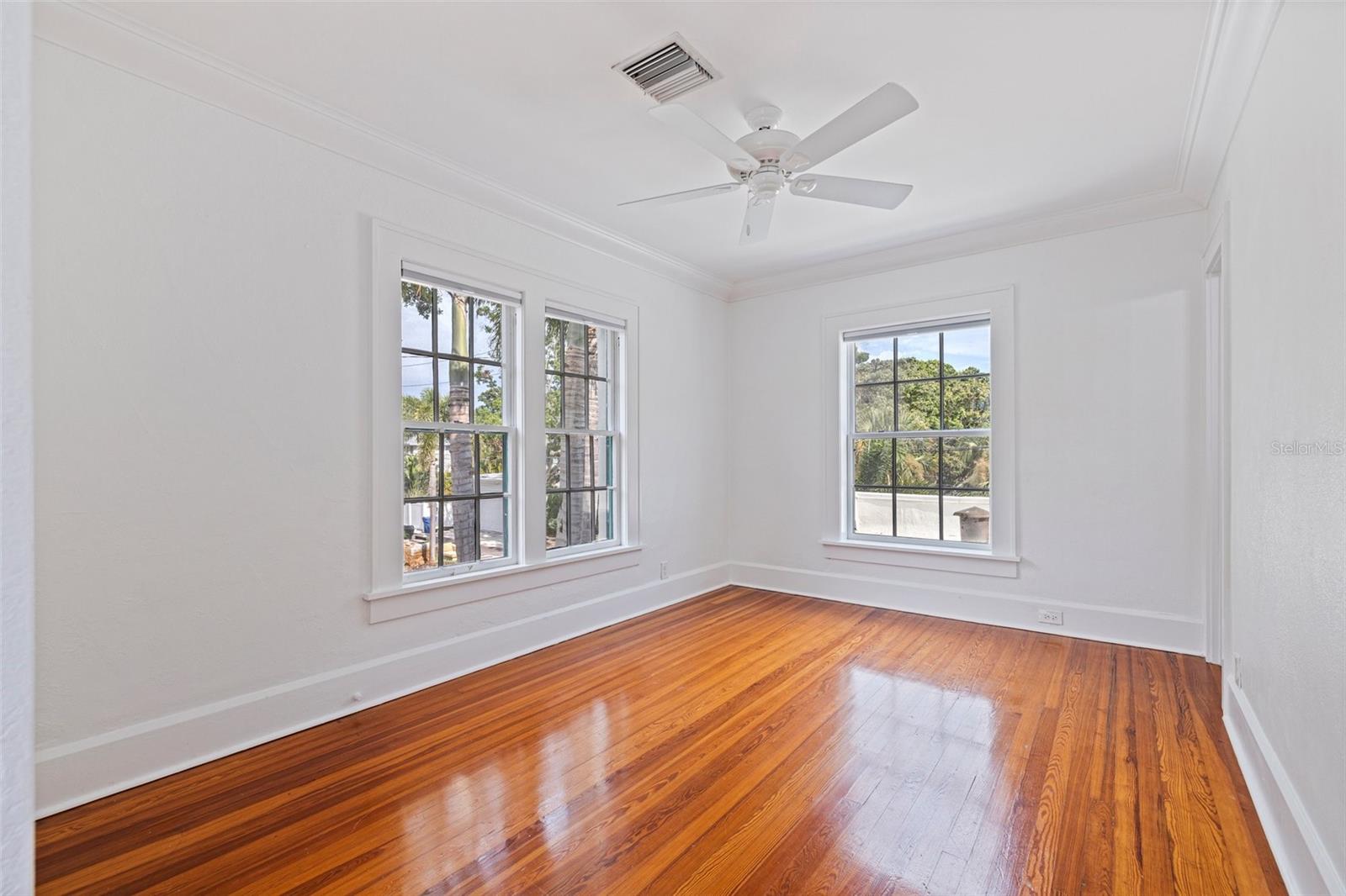 Image 28 of 54 For 1920 Cherry Street Ne