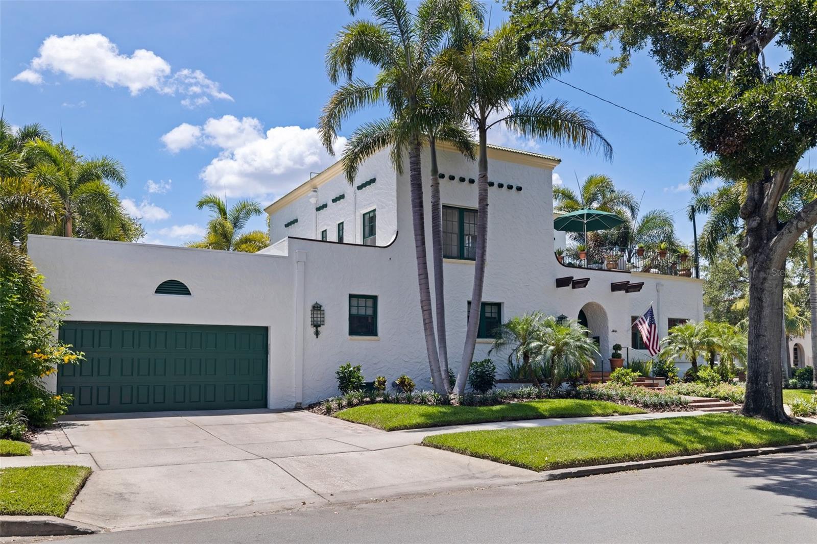 Image 4 of 54 For 1920 Cherry Street Ne