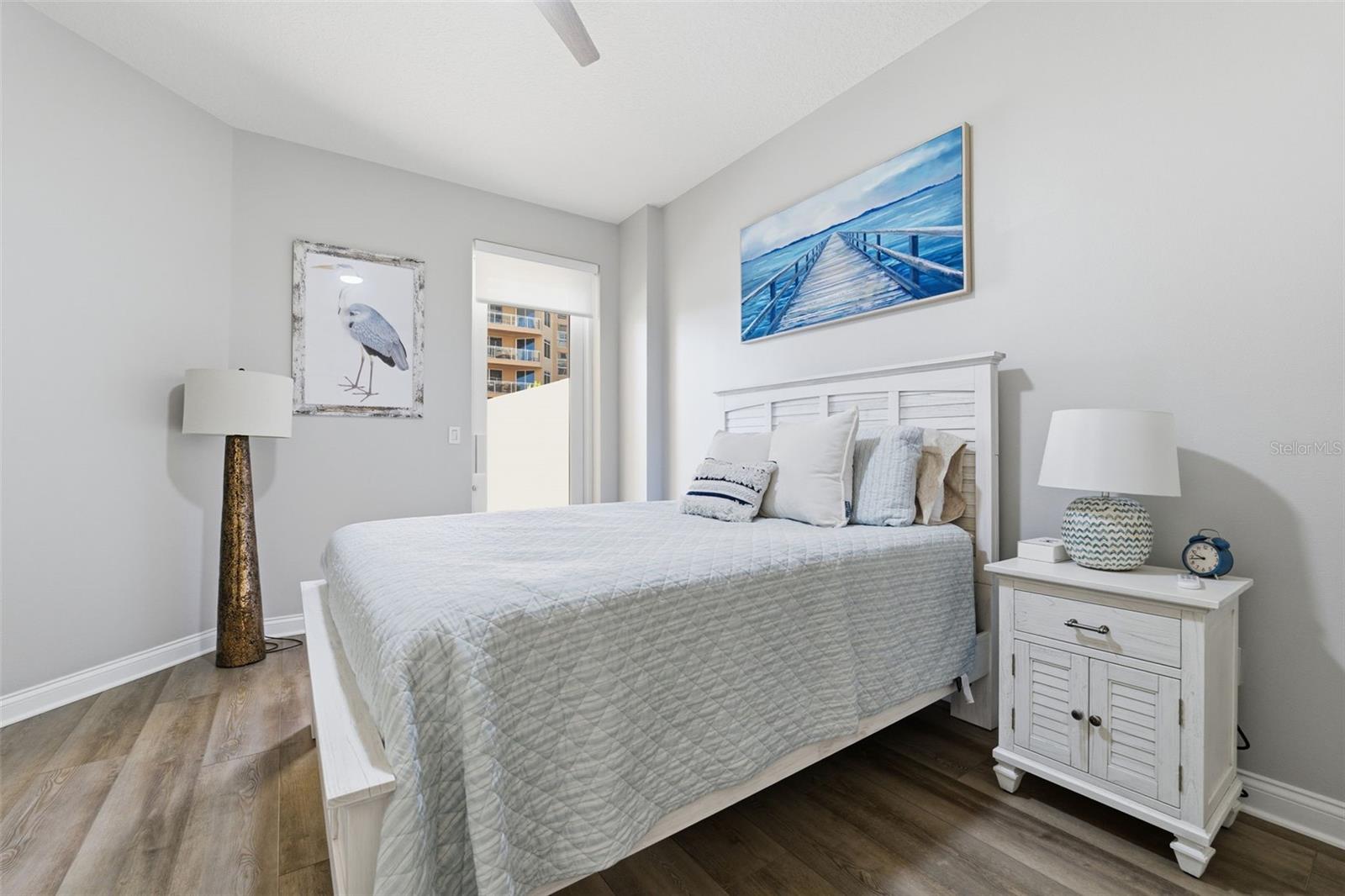 Image 27 of 50 For 521 Mandalay Avenue 307