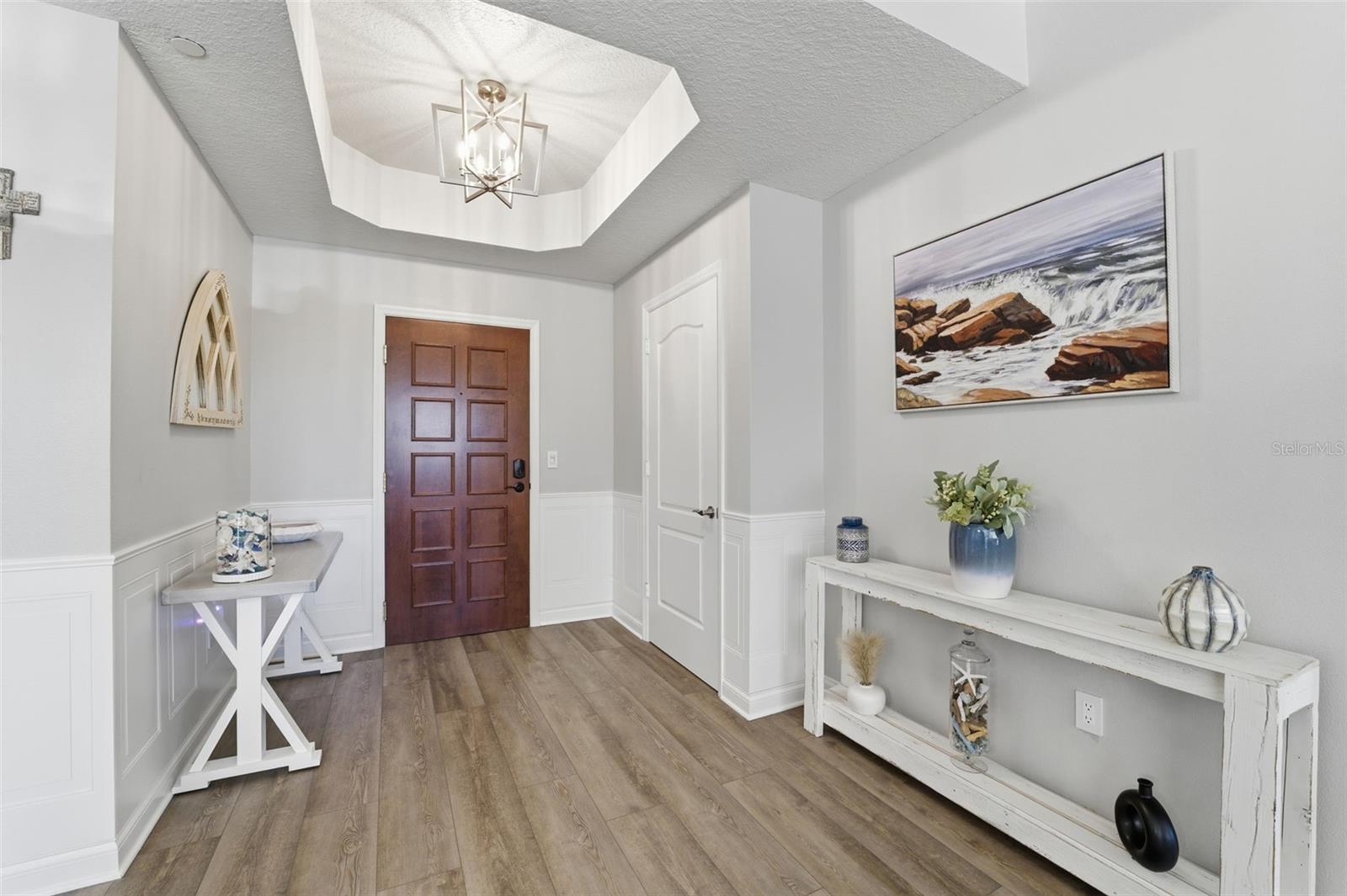 Image 9 of 50 For 521 Mandalay Avenue 307