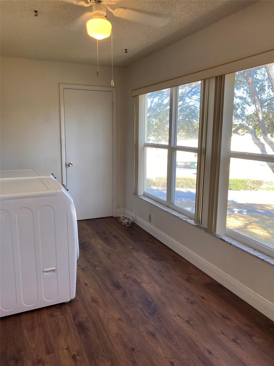 Image 16 of 69 For 5725 80th Street N 315