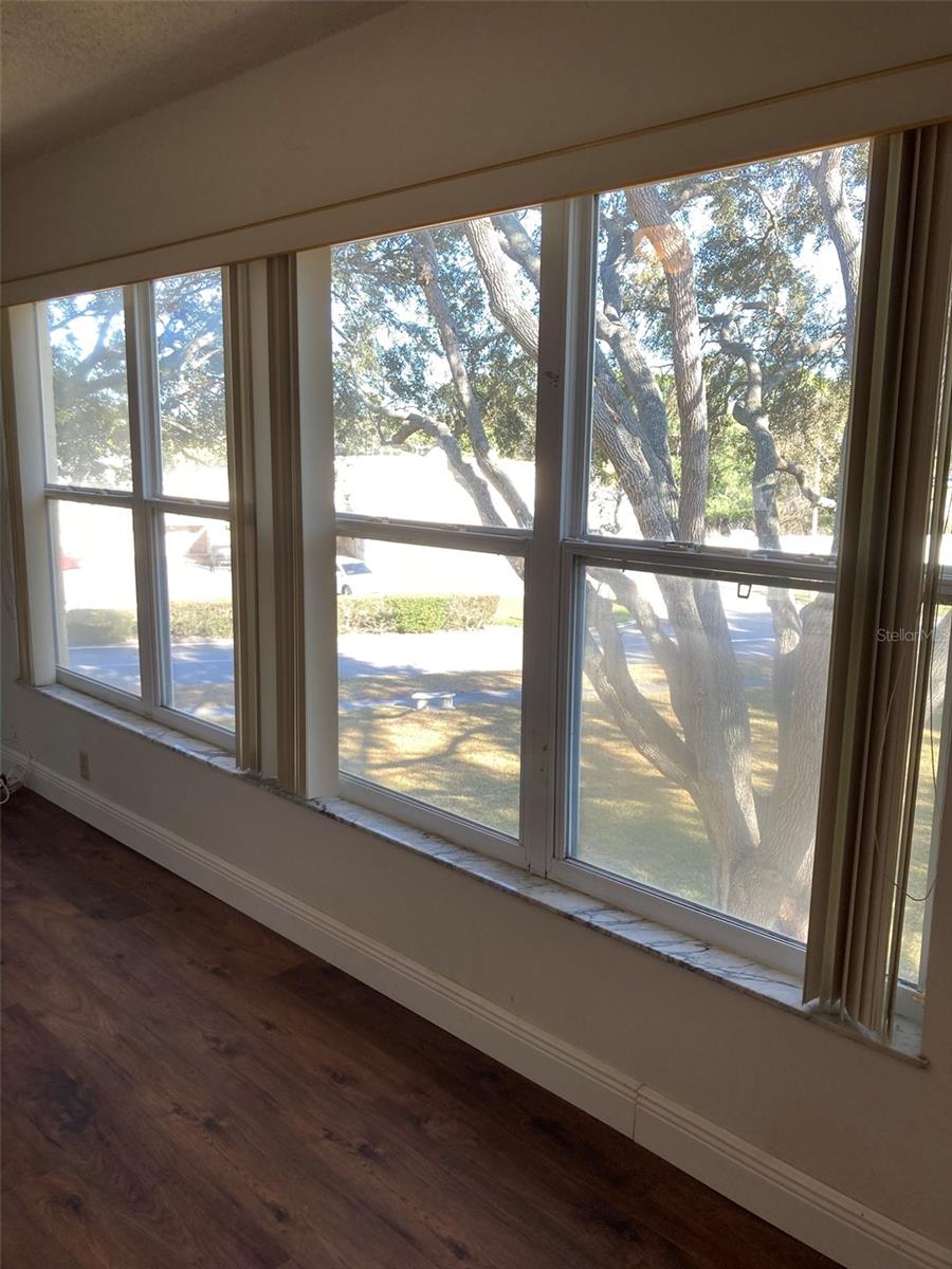 Image 17 of 69 For 5725 80th Street N 315
