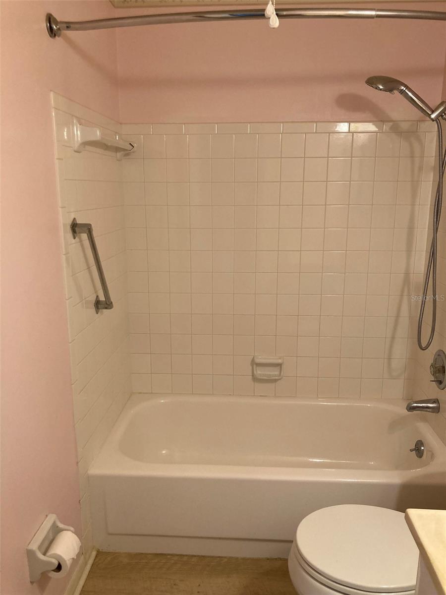 Image 33 of 69 For 5725 80th Street N 315