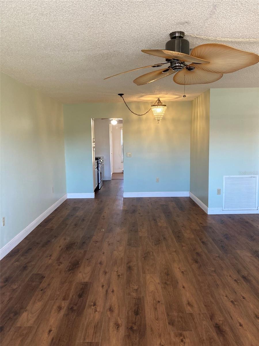 Image 5 of 69 For 5725 80th Street N 315