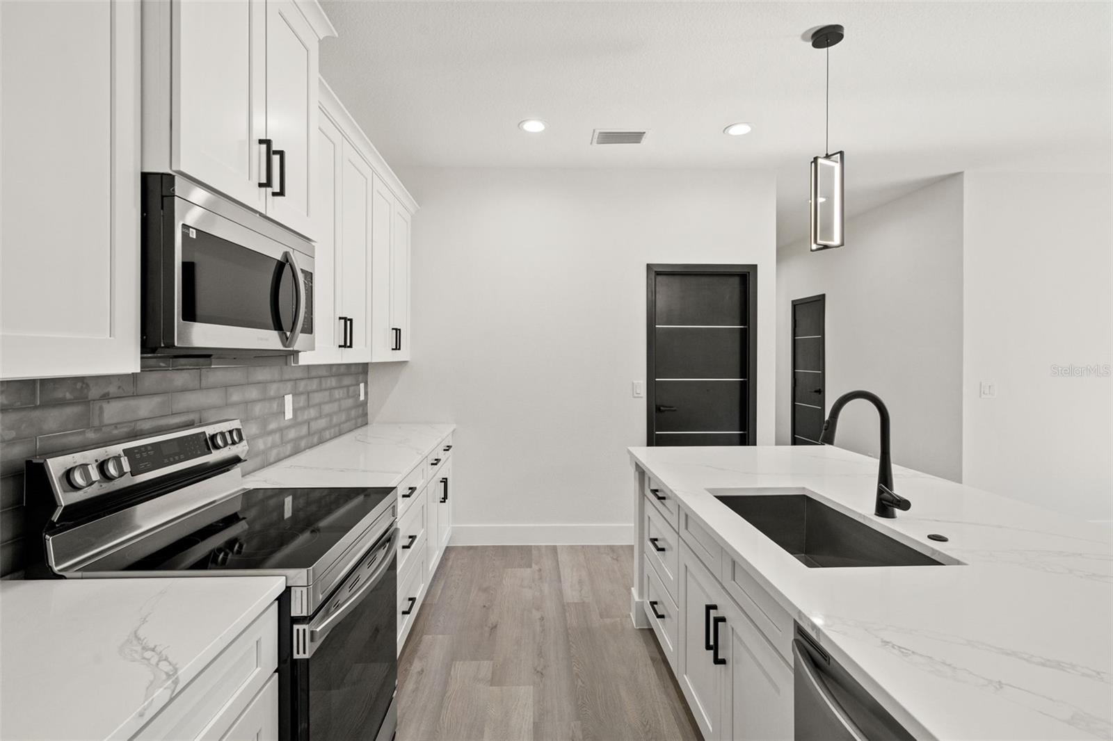 Image 11 of 52 For 7784 Galena Avenue