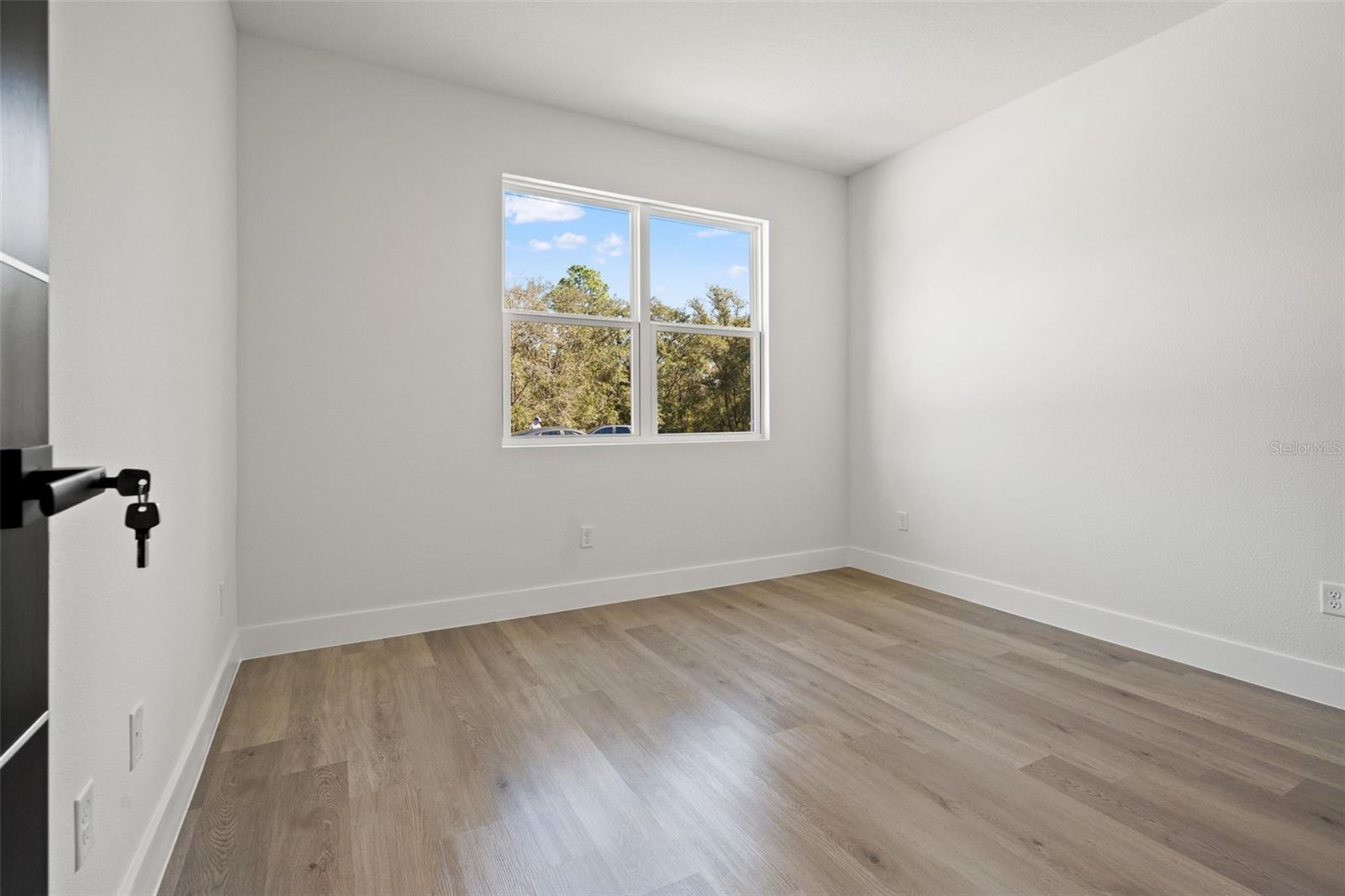 Image 31 of 52 For 7784 Galena Avenue