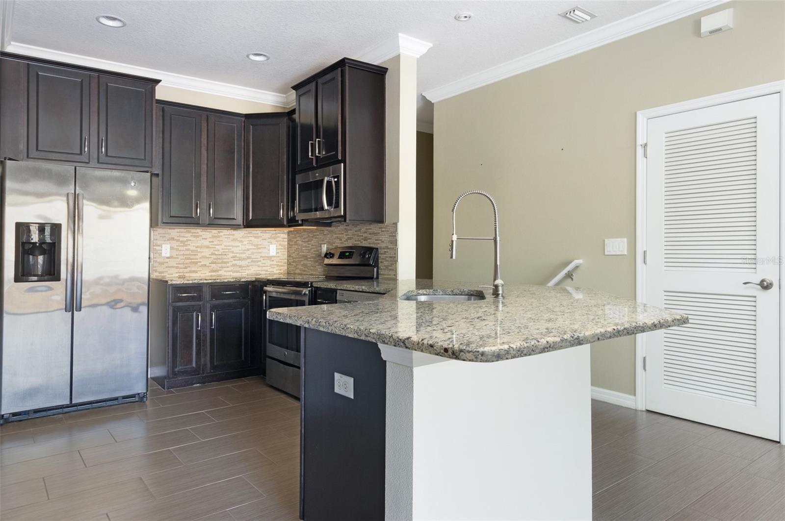 Image 11 of 44 For 7001 Interbay Boulevard 337