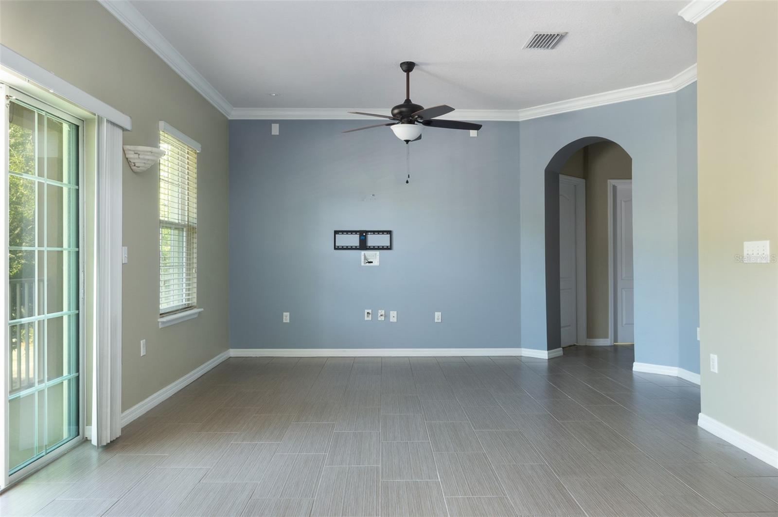 Image 4 of 44 For 7001 Interbay Boulevard 337