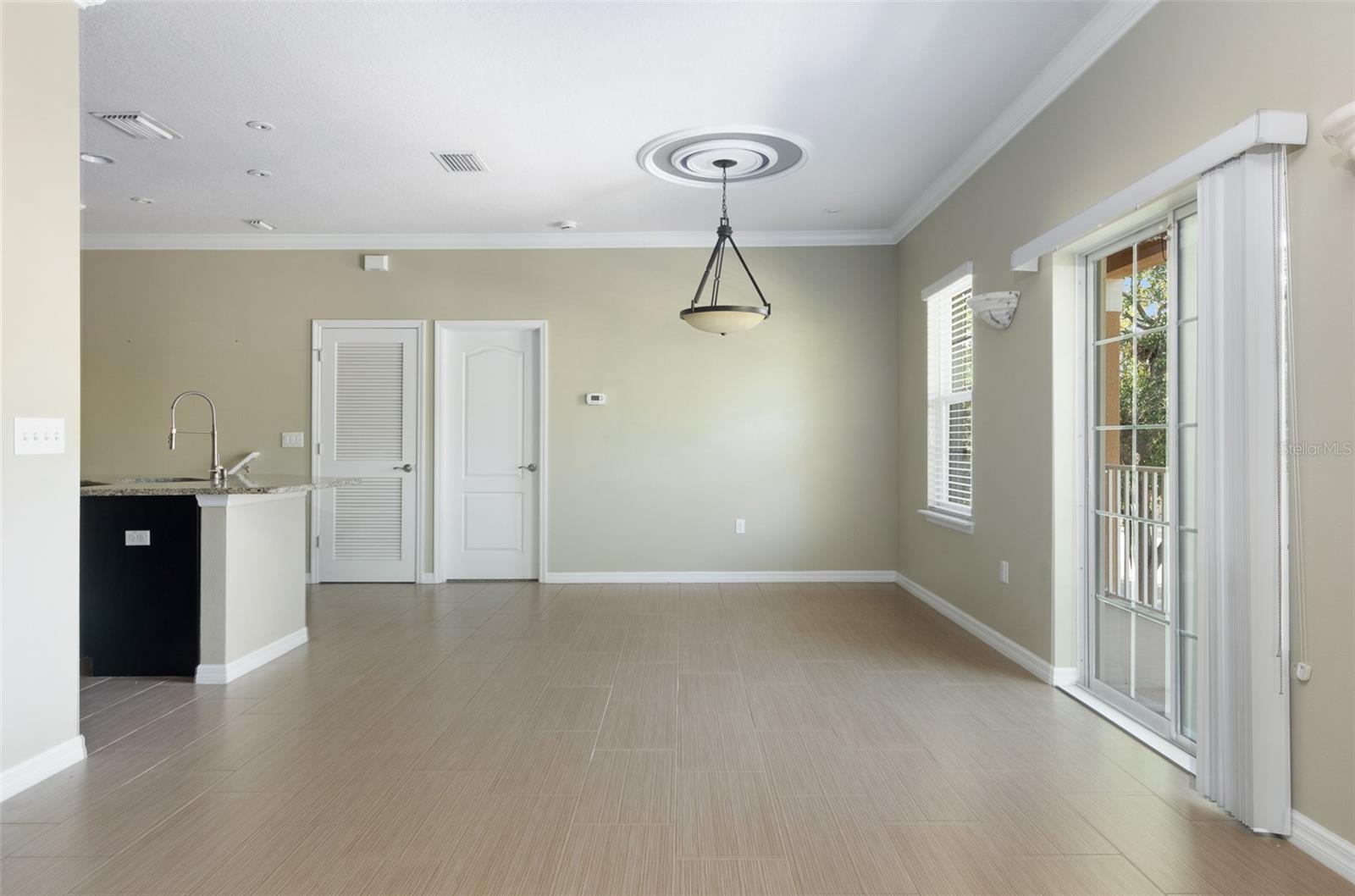 Image 7 of 44 For 7001 Interbay Boulevard 337