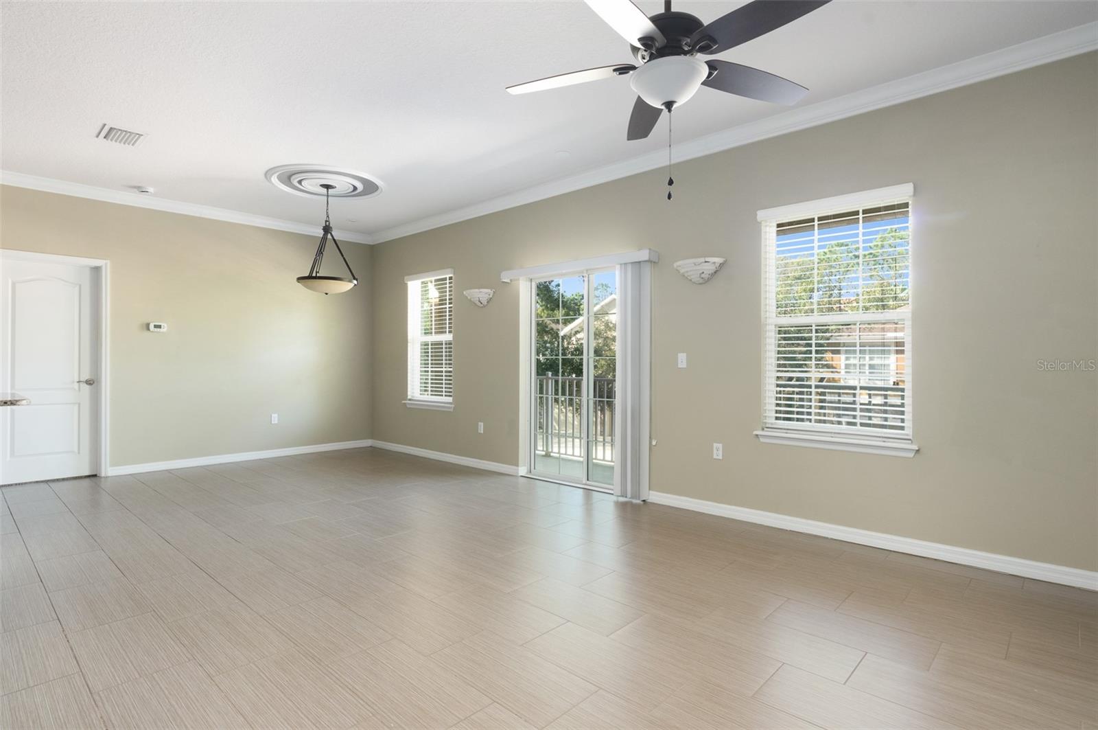 Image 8 of 44 For 7001 Interbay Boulevard 337