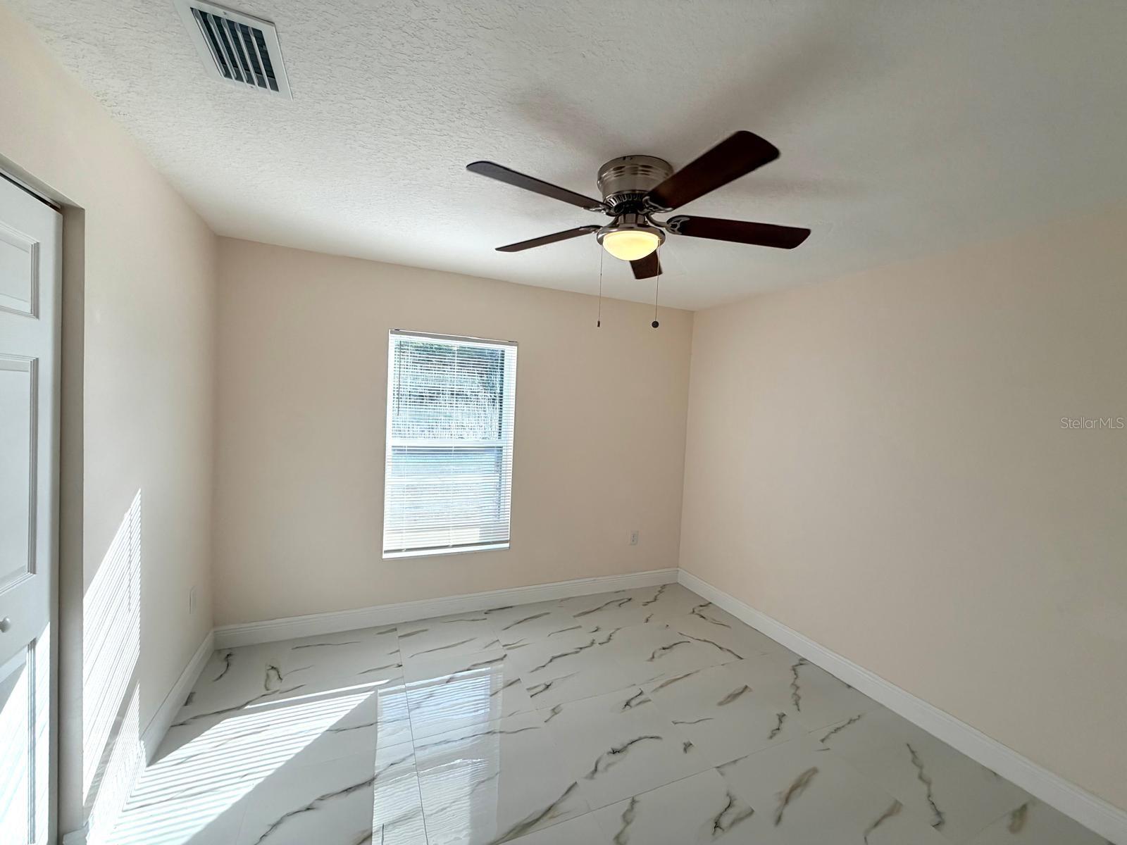 Image 18 of 68 For 15547 Charmwood Drive