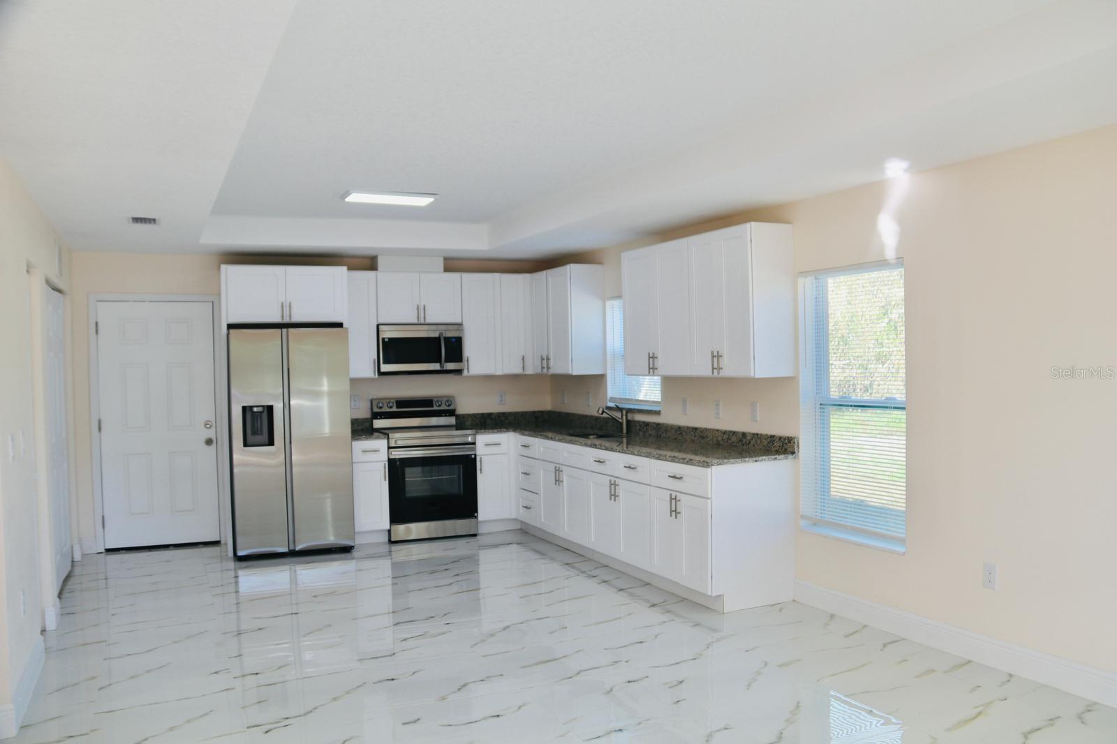 Image 6 of 68 For 15547 Charmwood Drive