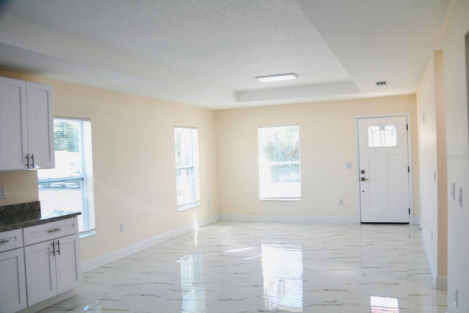 Image 7 of 68 For 15547 Charmwood Drive