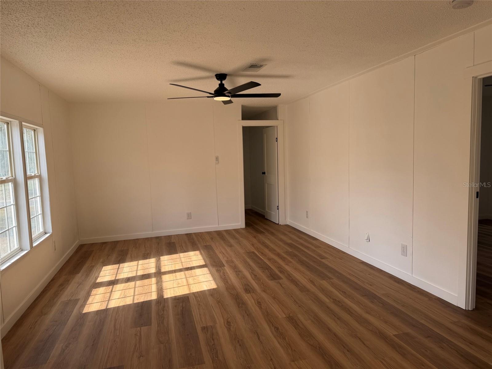 Image 11 of 22 For 28834 Hubbard Street