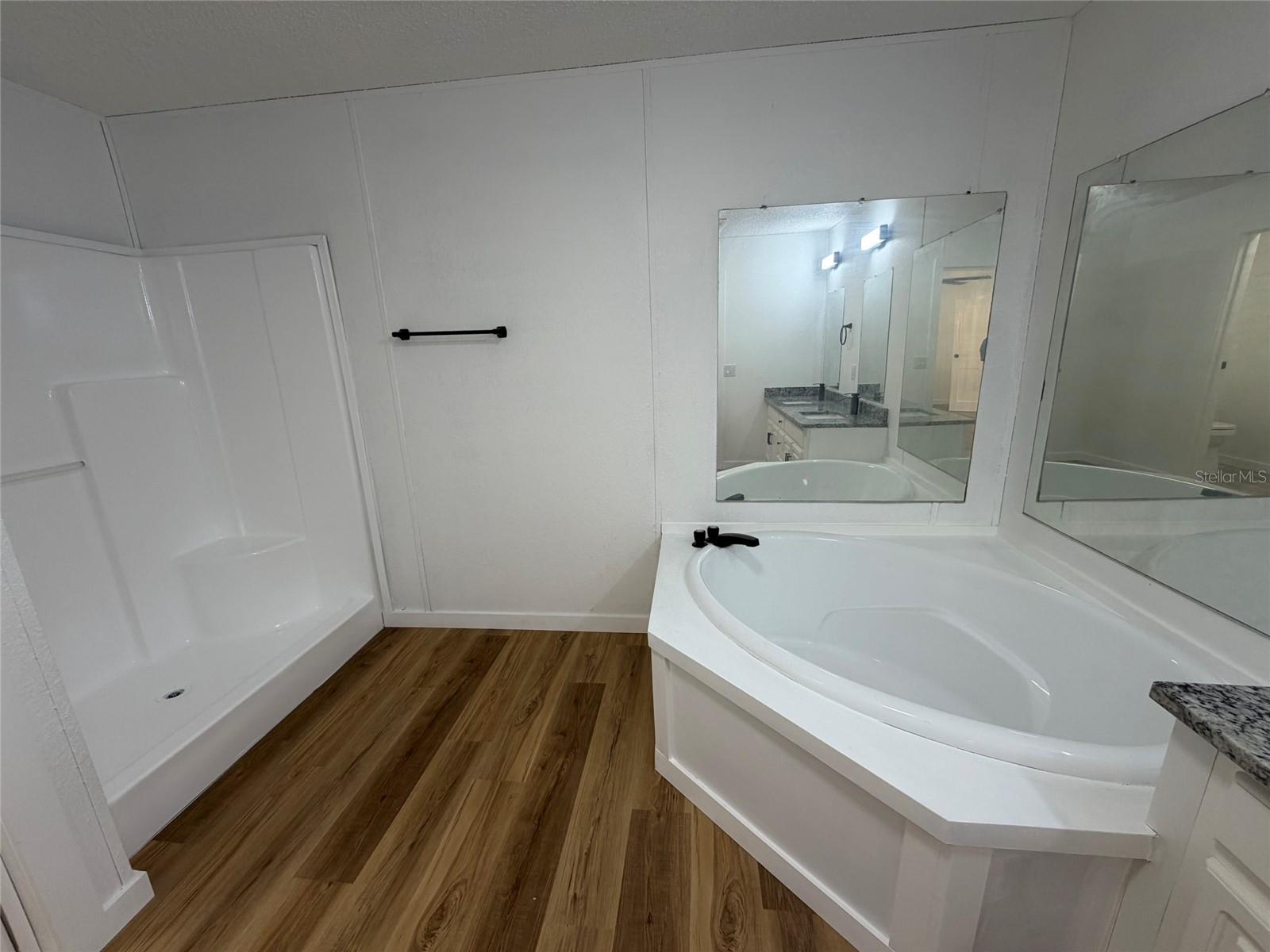 Image 18 of 22 For 28834 Hubbard Street