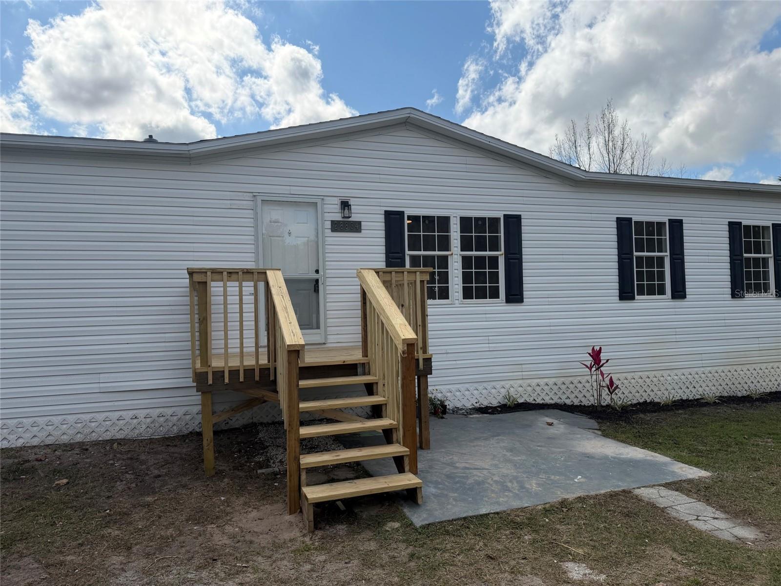 Image 6 of 22 For 28834 Hubbard Street