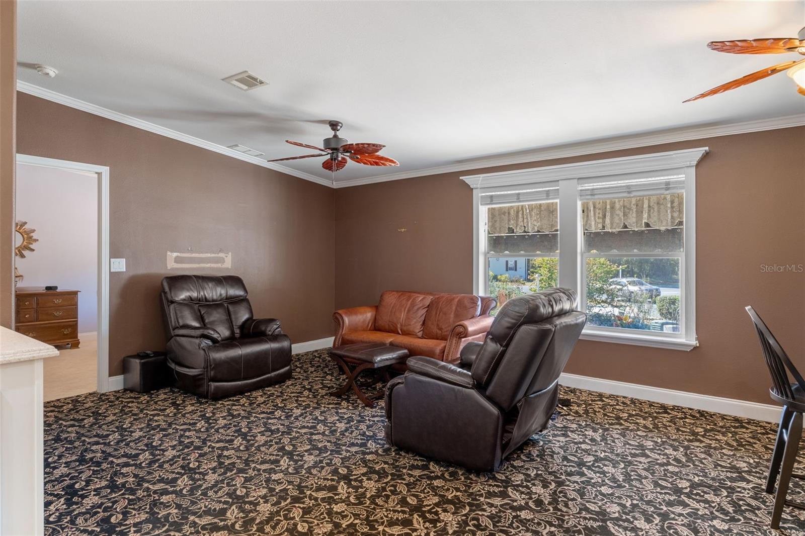 Image 22 of 53 For 102 Woody Court