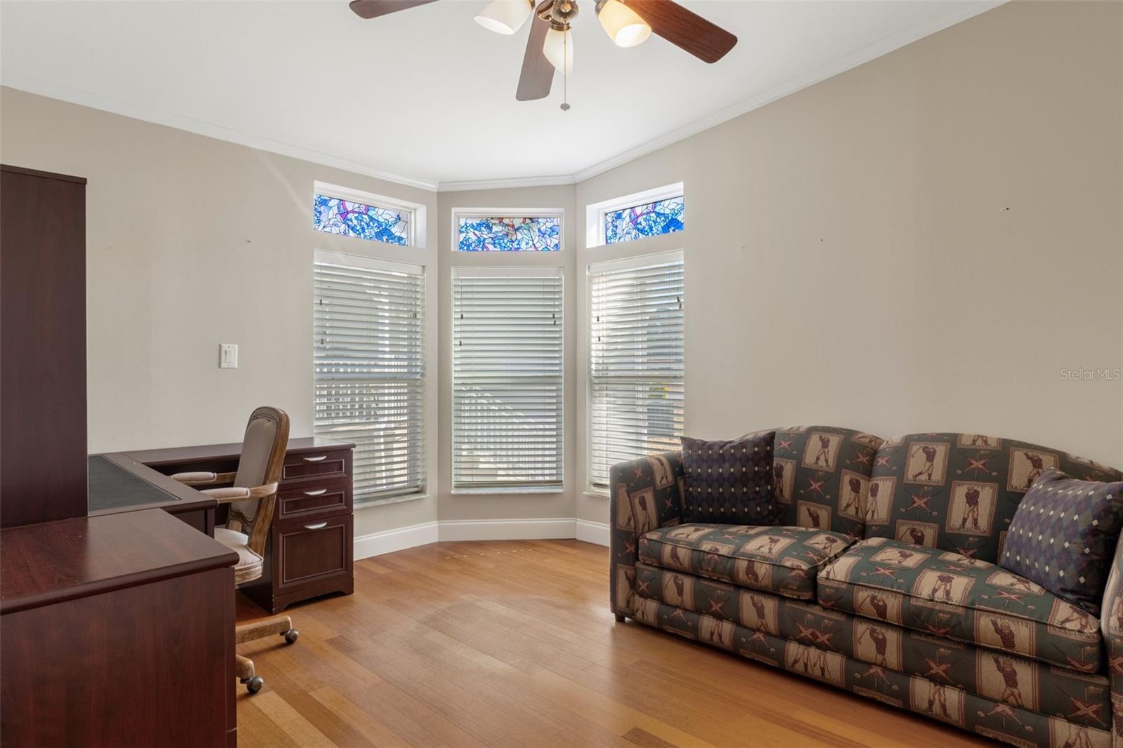 Image 36 of 53 For 102 Woody Court