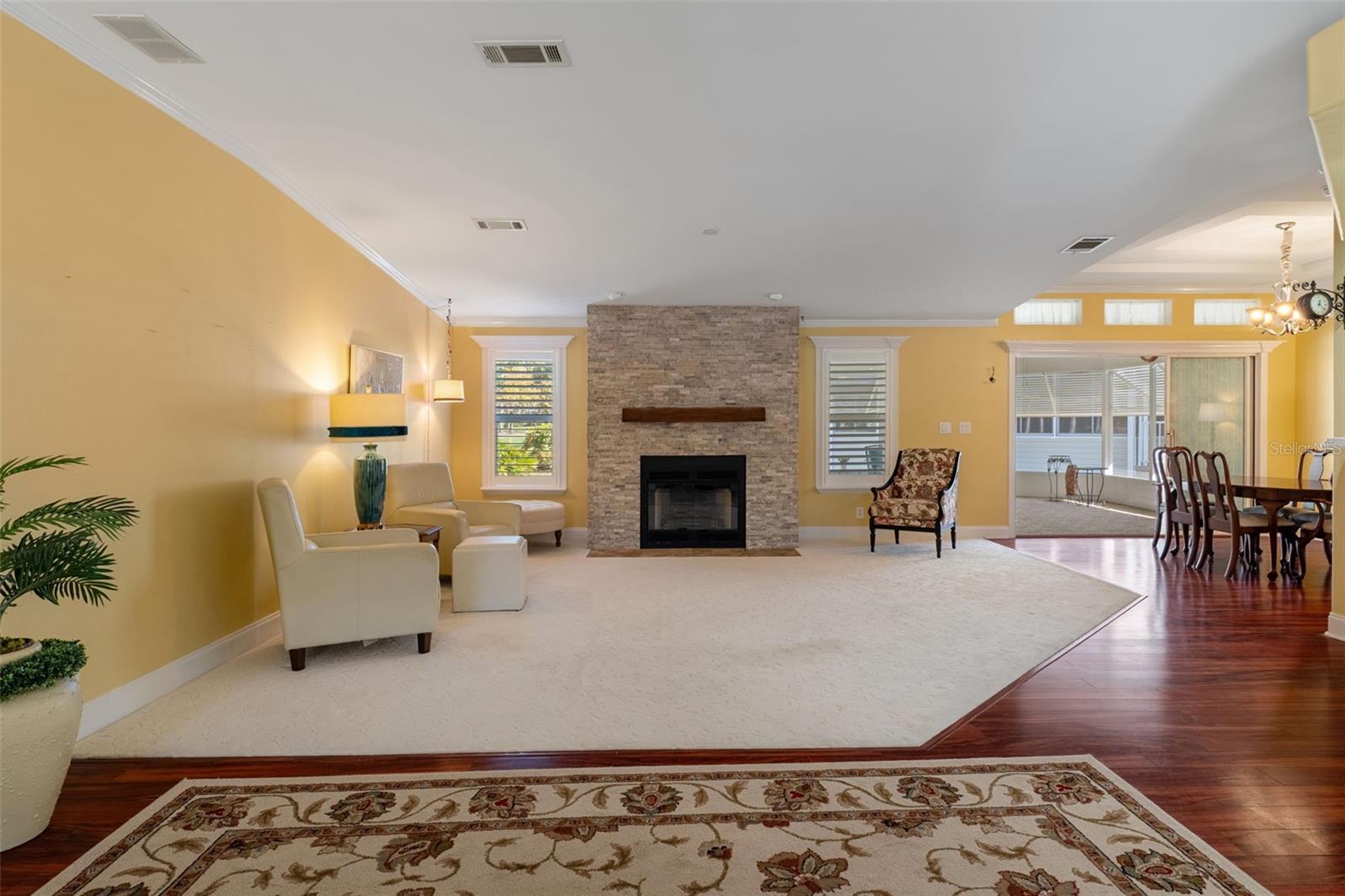 Image 8 of 53 For 102 Woody Court