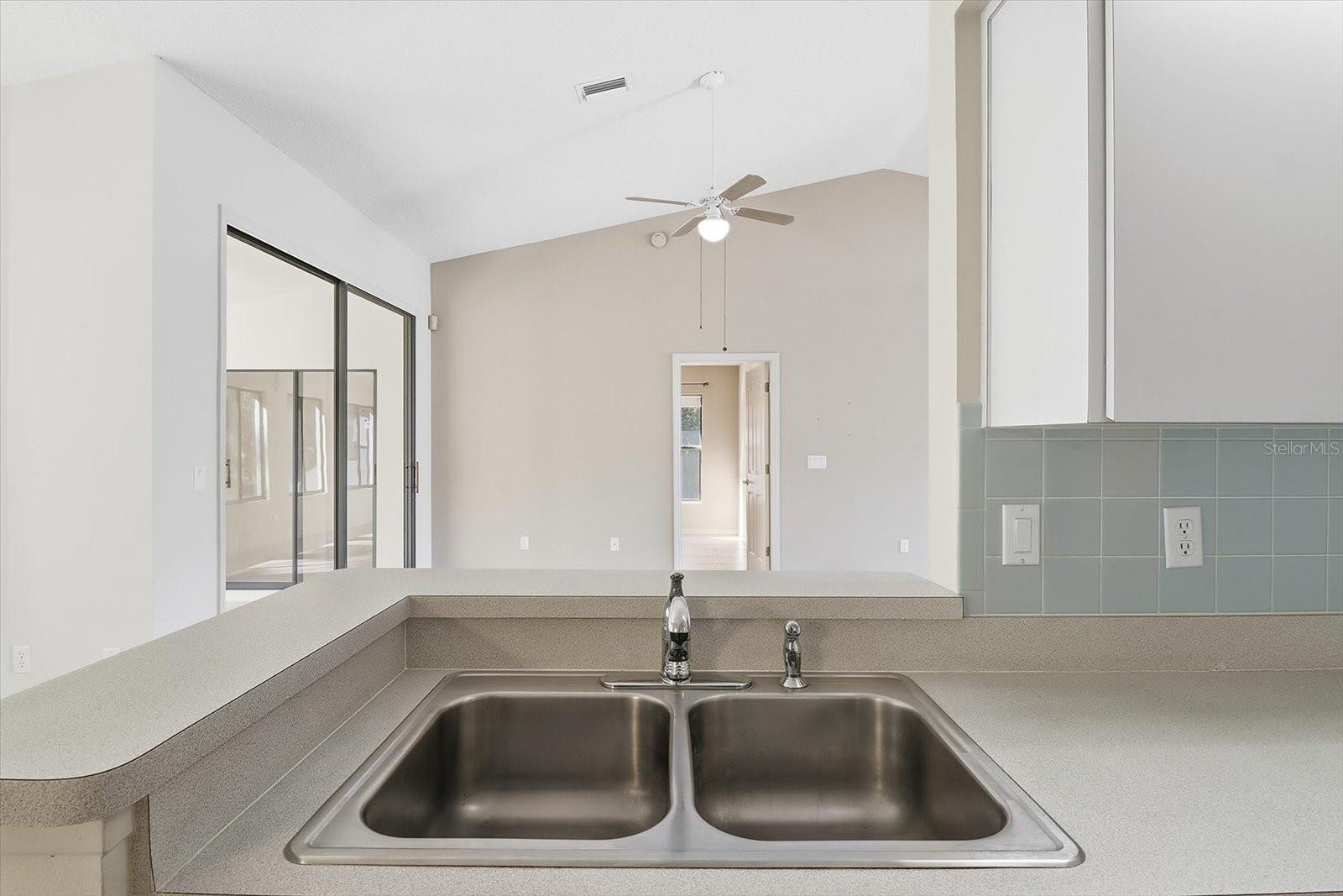 Image 21 of 48 For 1724 Mckinley Street