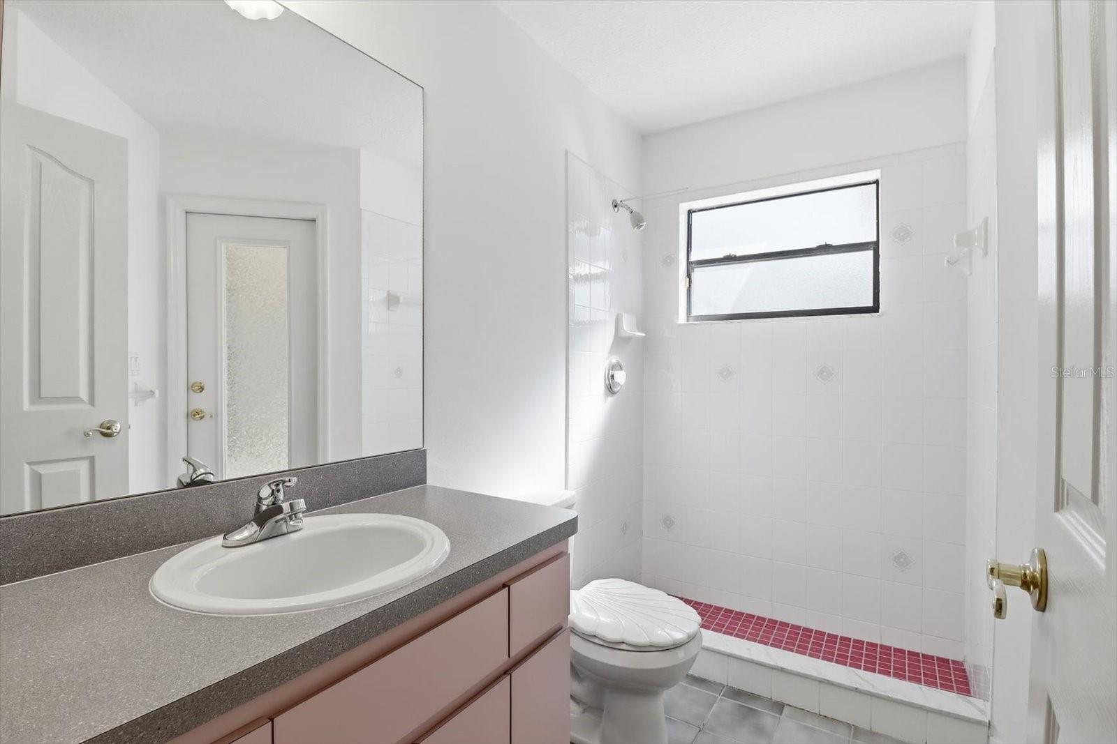 Image 32 of 48 For 1724 Mckinley Street