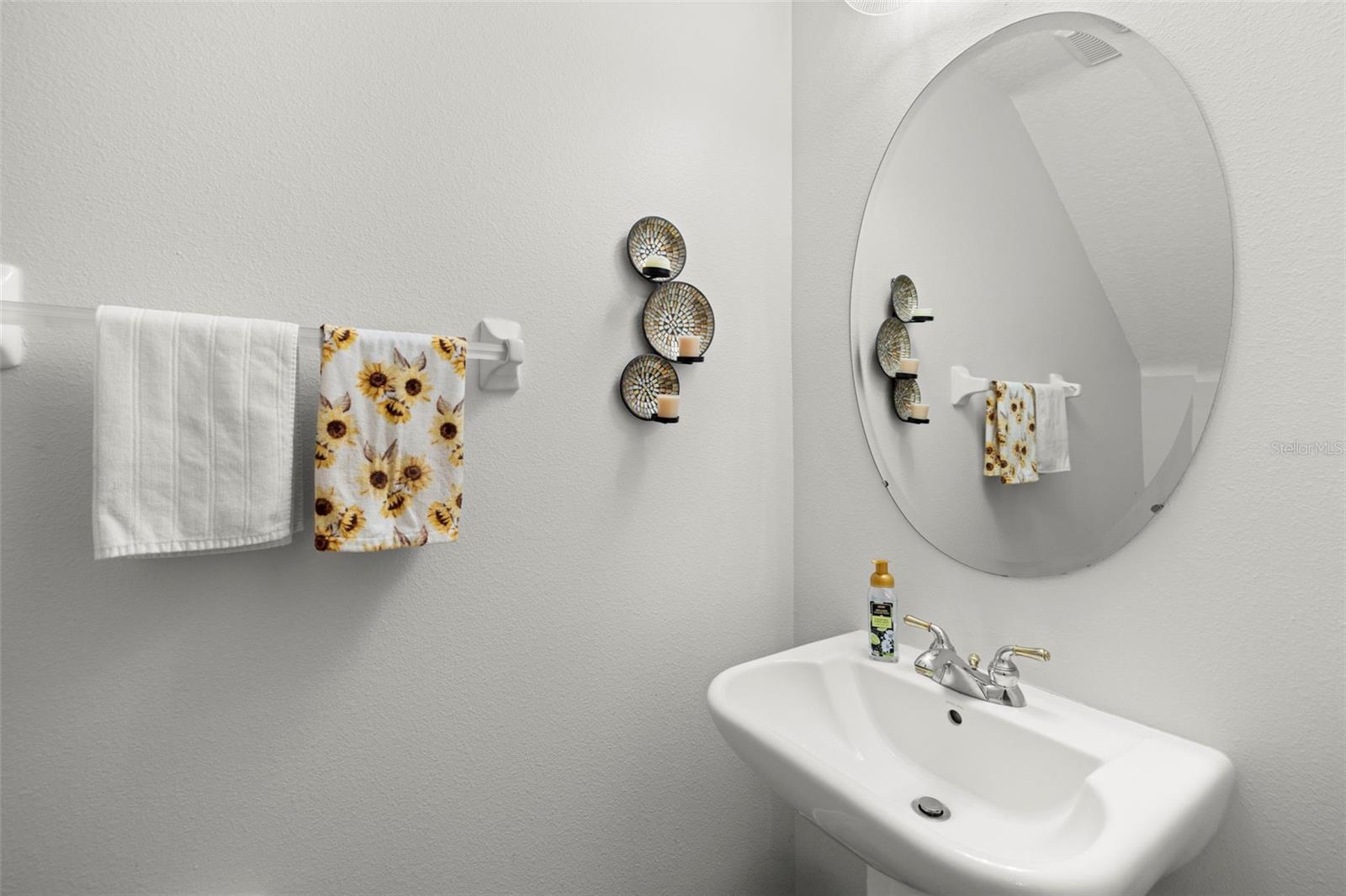 Image 18 of 36 For 6610 83rd Avenue N