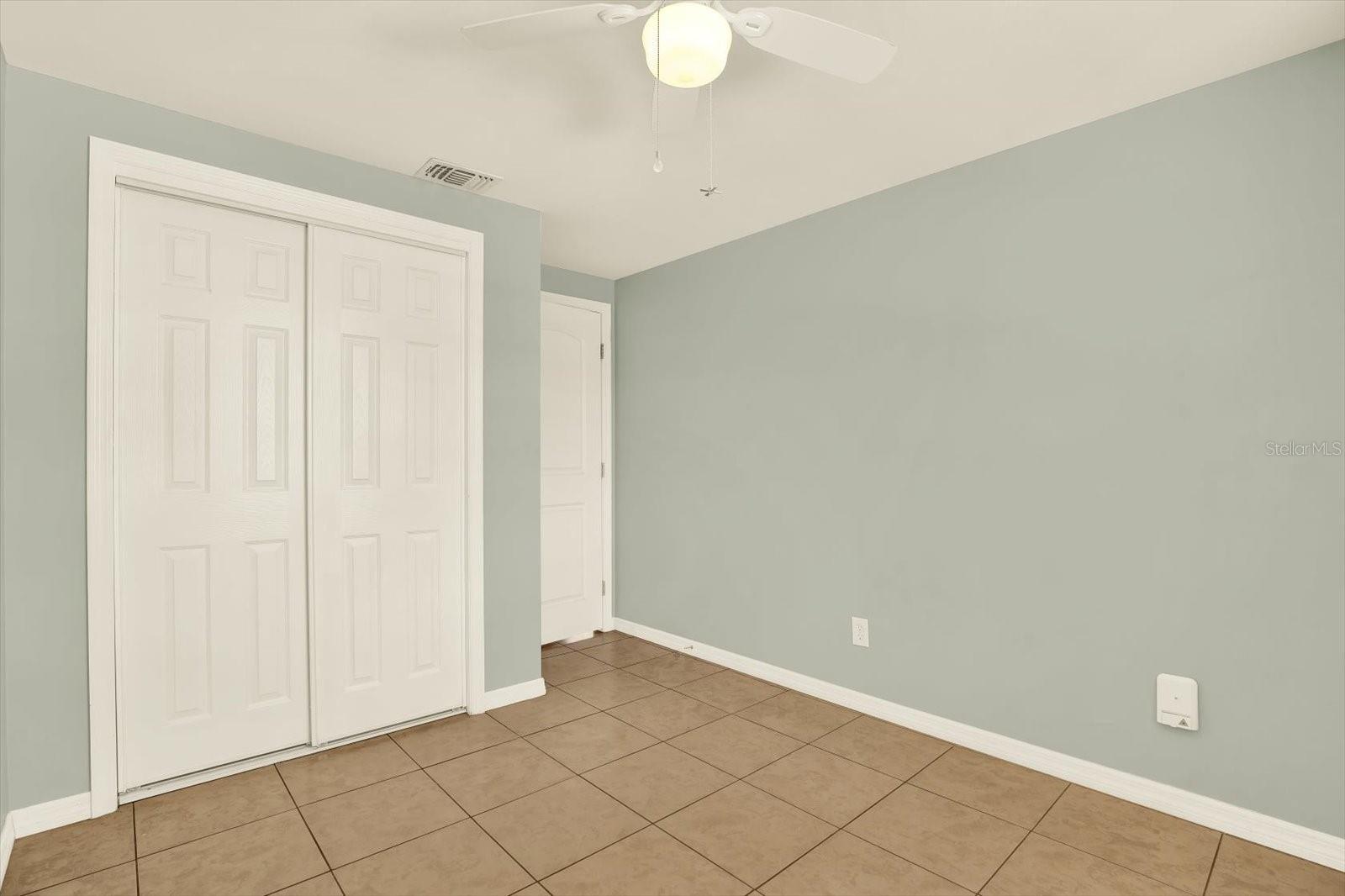 Image 16 of 39 For 11404 52nd Street