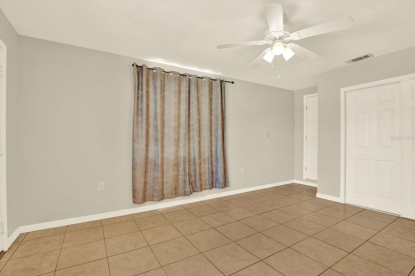 Image 22 of 39 For 11404 52nd Street