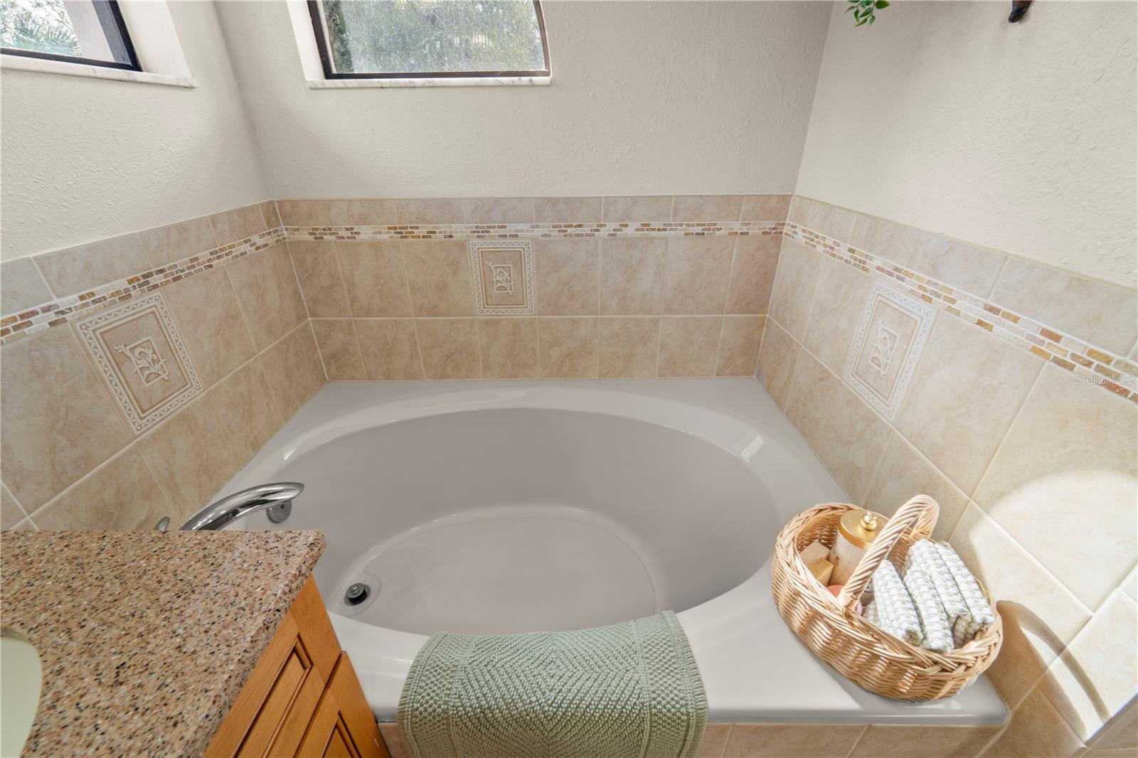 Image 19 of 44 For 1843 Juanita Court