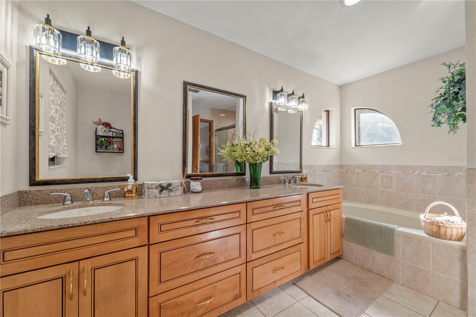 Image 21 of 44 For 1843 Juanita Court